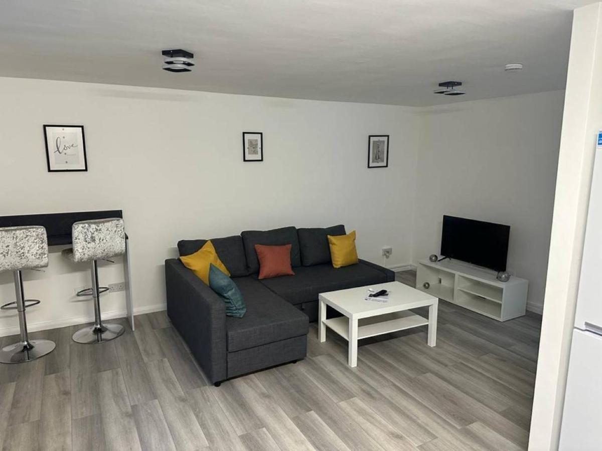 לונדון Stylish Apartment At Carlton Grove מראה חיצוני תמונה